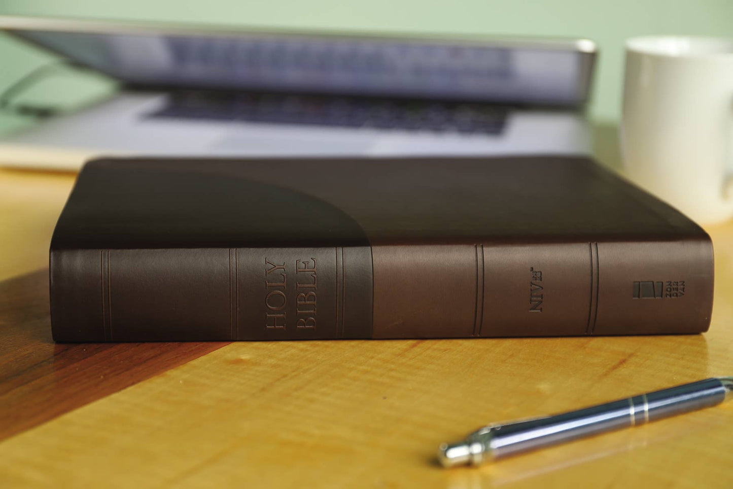 NIV Super Giant Print Reference Bible Leathersoft Brown