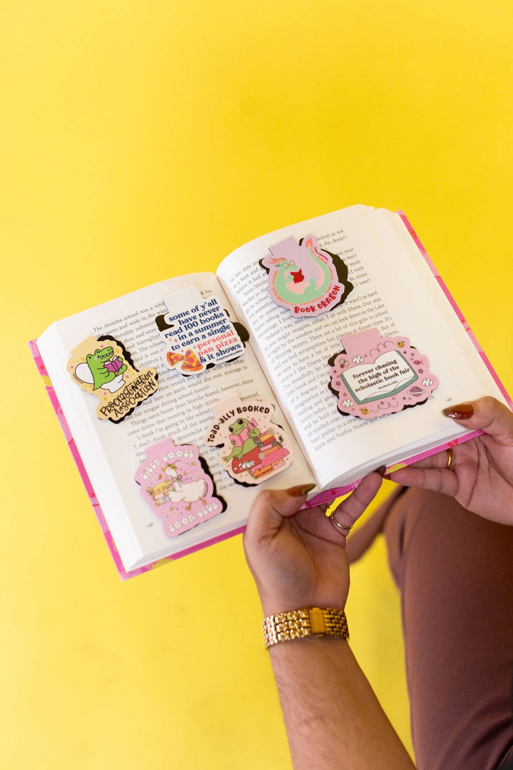 Scholastic Book Fair Magnetic Bookmark – 90s Kid Nostalgia